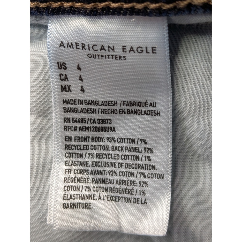 American Eagle Relaxed Denim Shorts Dark Wash Frayed Hem Strigid Womens Size 4 - Picture 6 of 12